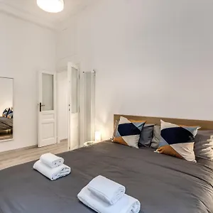 https://apt-supernova-trastevere.it-romehotels.com