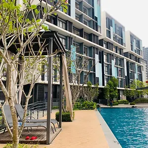 https://bkastaycationcoresoho-suite-kotawarisan-nearklia.kualalumpurs-hotels.com