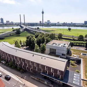  Хостел Jugendherberge Duesseldorf